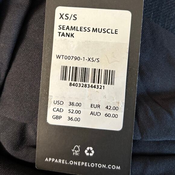 NWT Peloton Seamless Muscle Tank Women's Size XS / S Black Nylon Logo Workout - Picture 9 of 9